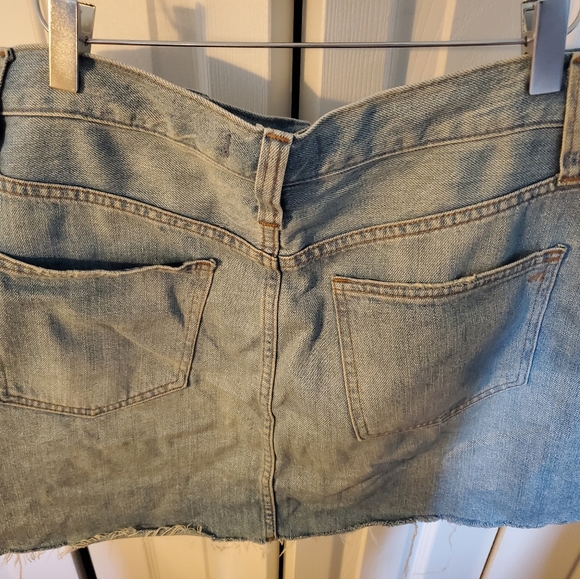Madewell Denim Mini Skirt - Picture 3 of 5